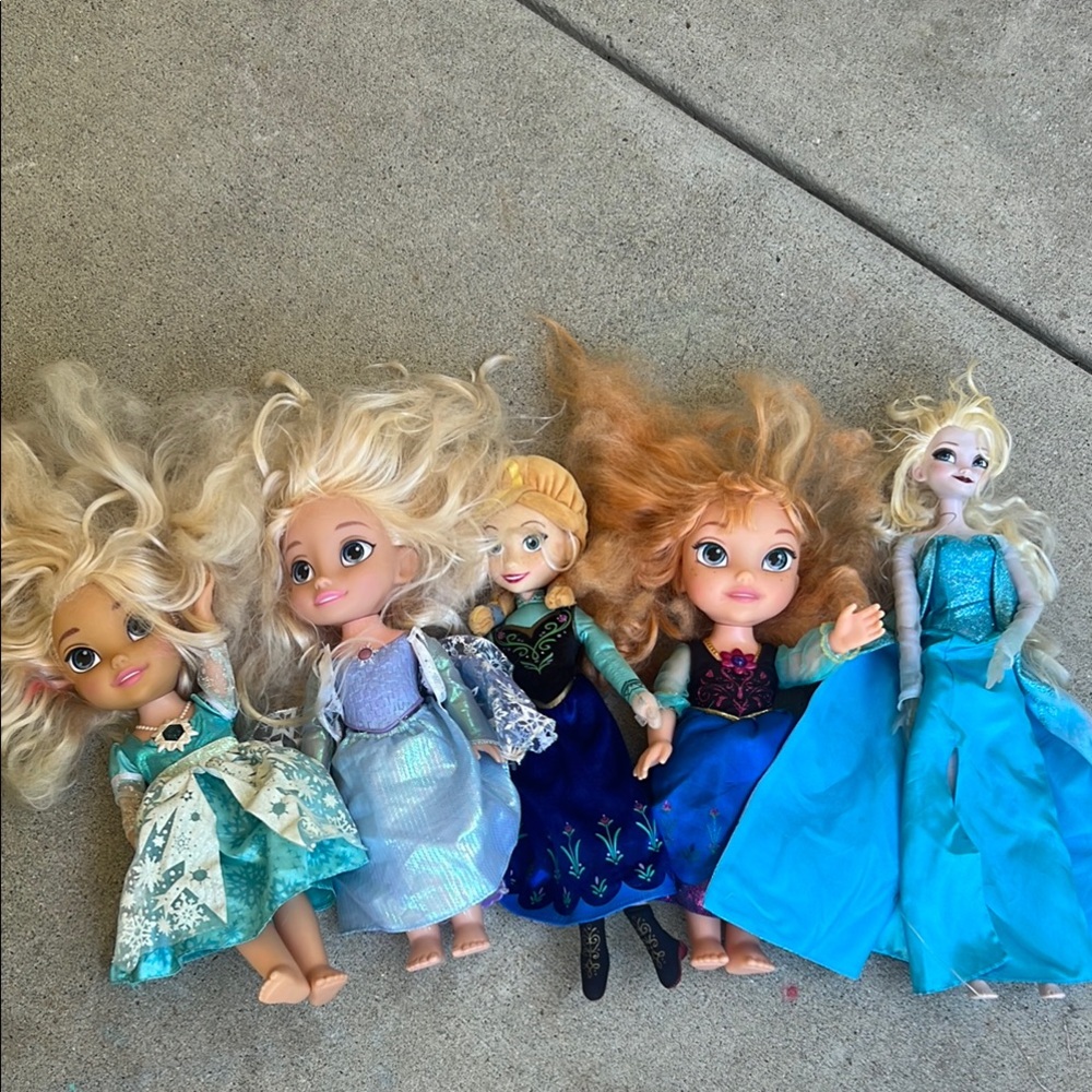Frozen Themed Doll Set - Blue and Blonde